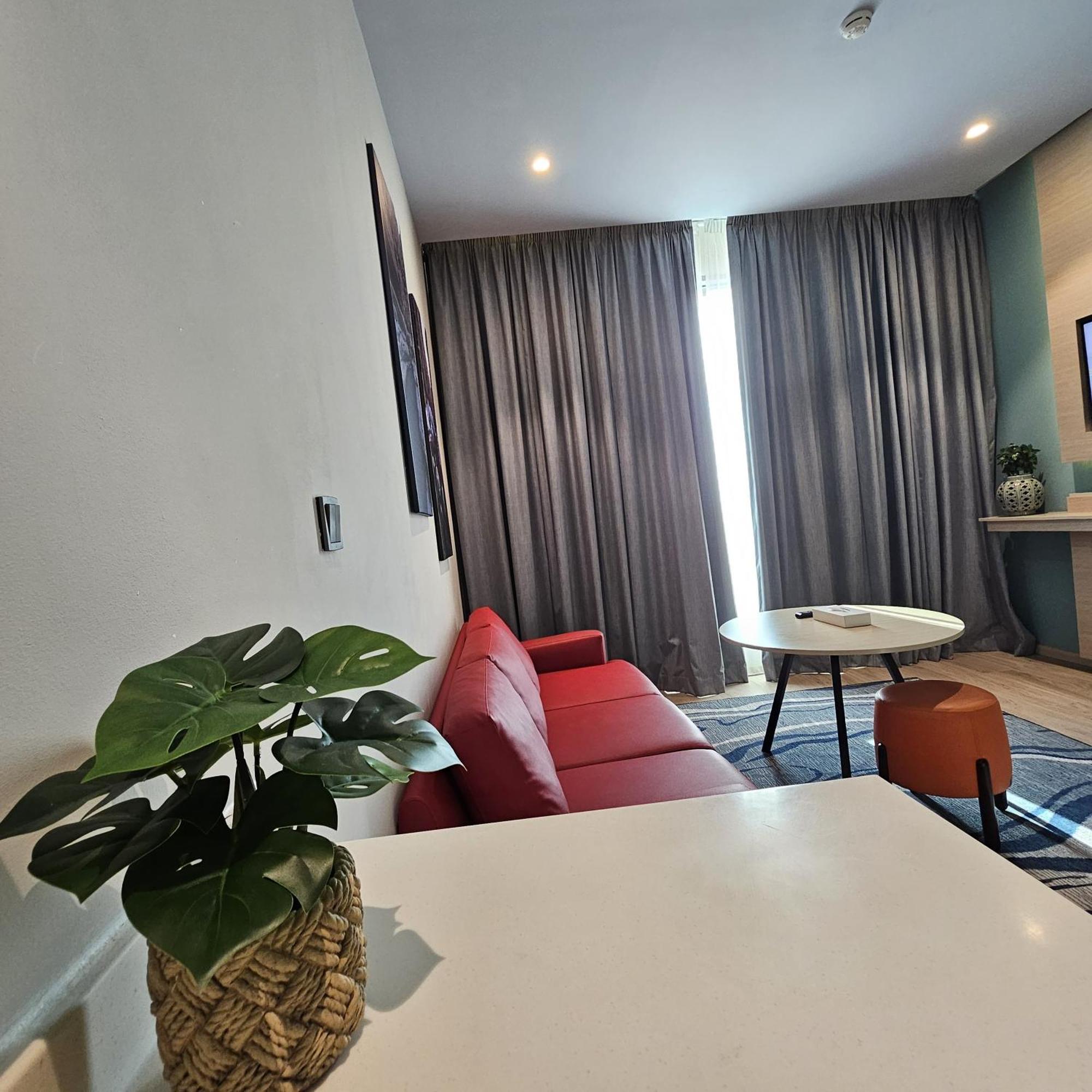 Swiss-Belinn Airport Muscat Oman Ngoại thất bức ảnh